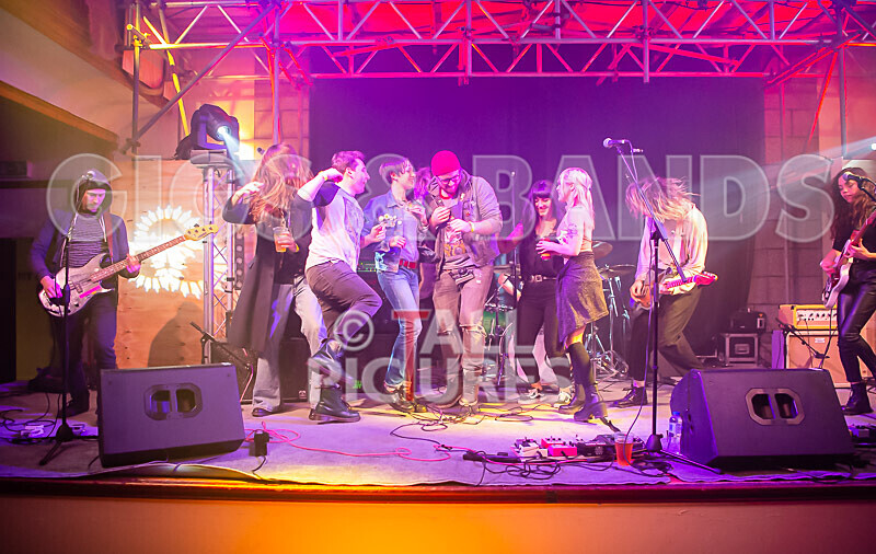 Beach Riot-21 - BEACH RIOT