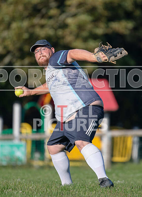 Softball_Rookies v Buccaneers-5 - ROOKIES v BUCCANEERS