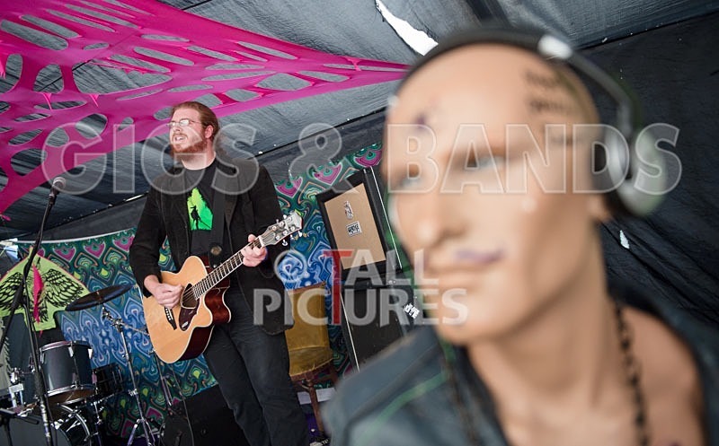 Chaos Peace Tent_2013-12 - CHAOS 2013... THE PEACE TENT