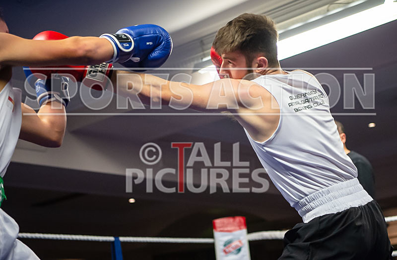 Sparring Bout-4_Chris Sumner v Niall Adams-9 - Sparring Bout-4_Chris Sumner v Niall Adams