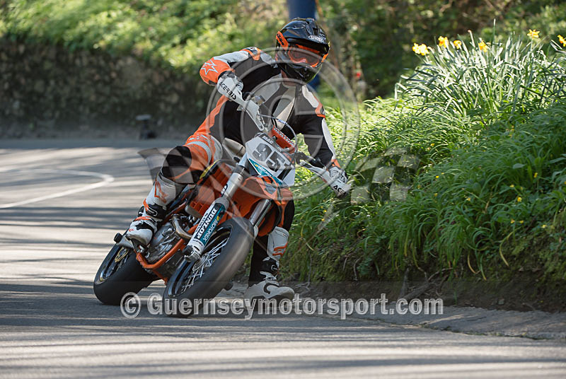 Hillclimb_06-04-2015_BIKE-100 - BIKES_06-04-2015