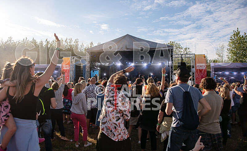 The Devotees-121 - THE DEVOTEES