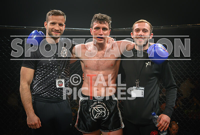 BOUT- 10 - Johan Pols v Ralph Pickering-70 - BOUT 10 - Johan Pols v Ralph Pickering