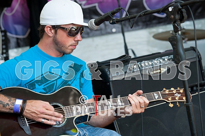 VEF Beach Life 2011-19 - BEACH LIFE 2011