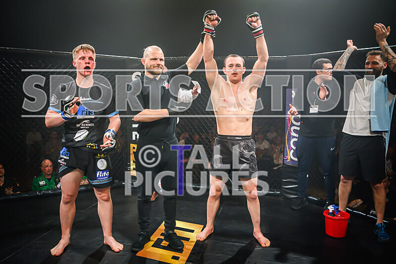 BOUT- 12 - Lucas Smith v Lewis Bourgaize-47 - BOUT 12 - Lucas Smith v Lewis Bourgaize