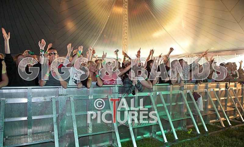 Guernsey Festival Scene-77 - THE GUERNSEY FESTIVAL ATMOSPHERE AND SCENE