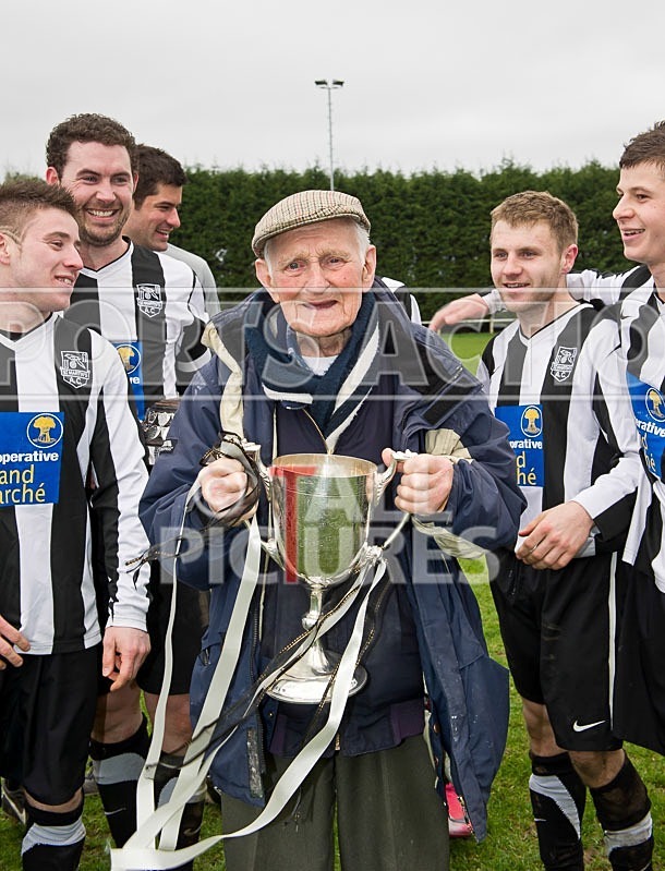 Saints win Priaulx Cup-16 - SAINTS FC - PRIAULX WINNERS 2010