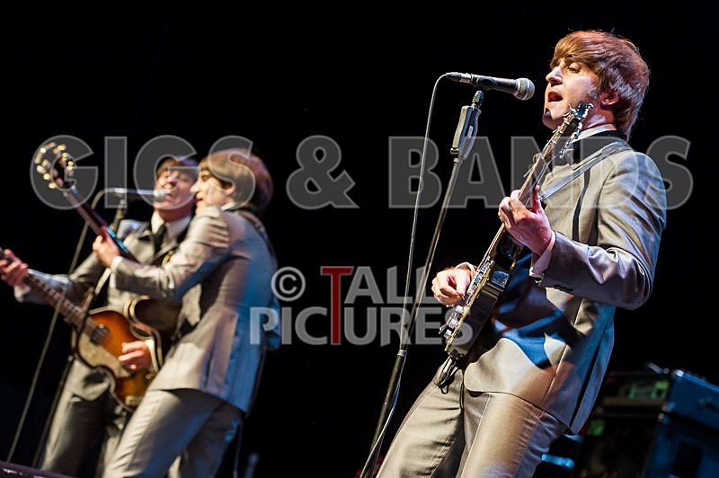 The Bootleg Beatles-16 - THE BOOTLEG BEATLES