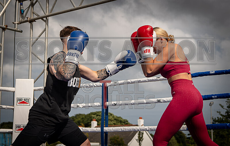 BOUT 5- Leonie Chardonnay Pike v Ellie Rocky Robinson-25 - BOUT 5- Leonie 'Chardonnay' Pike v Ellie 'Rocky' Robinson