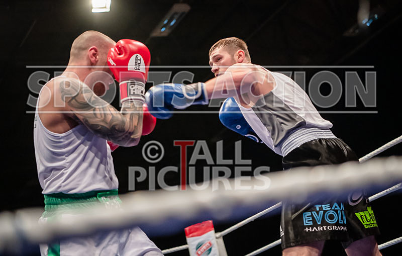BOUT-17 - Tomasz Kot v Jamie Smith-18 - BOUT-17 - Tomasz Kot v Jamie Smith