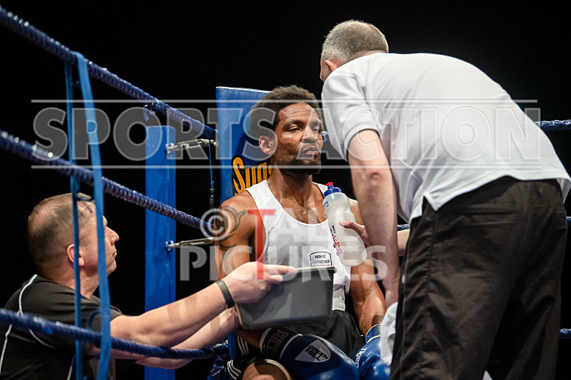 BOUT-18 - Jimmy Lesbirel v Byron Morris-27 - BOUT-18 - Jimmy Lesbirel v Byron Morris