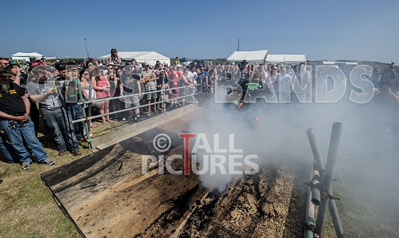 Chaos 2013_Burn-outs-19 - BURN-OUTS - TATTOOS & CHILLI