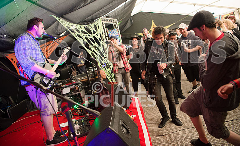Chaos_People Peace Tent-26 - CHAOS 2016_THE PEOPLE & THE PEACE TENT