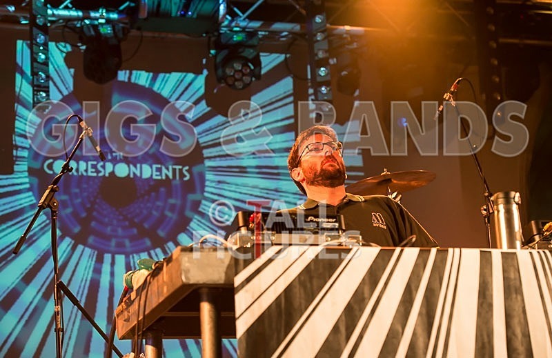 The Correspondants-5 - THE CORRESPONDANTS