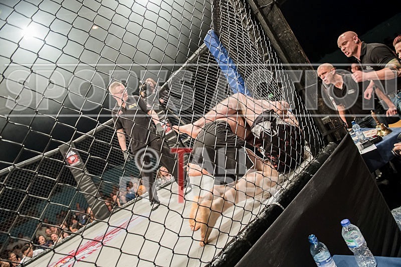 Cage Fighting_2012_Bout 11-28 - BOUT-11