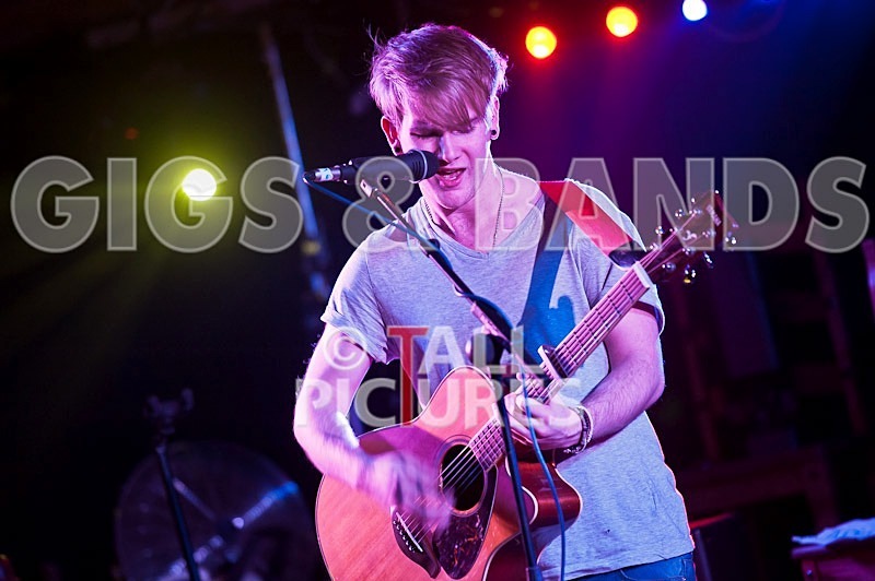 Elliott Crossan-4 - ROCK OF AGES-15_UNPLUGGED