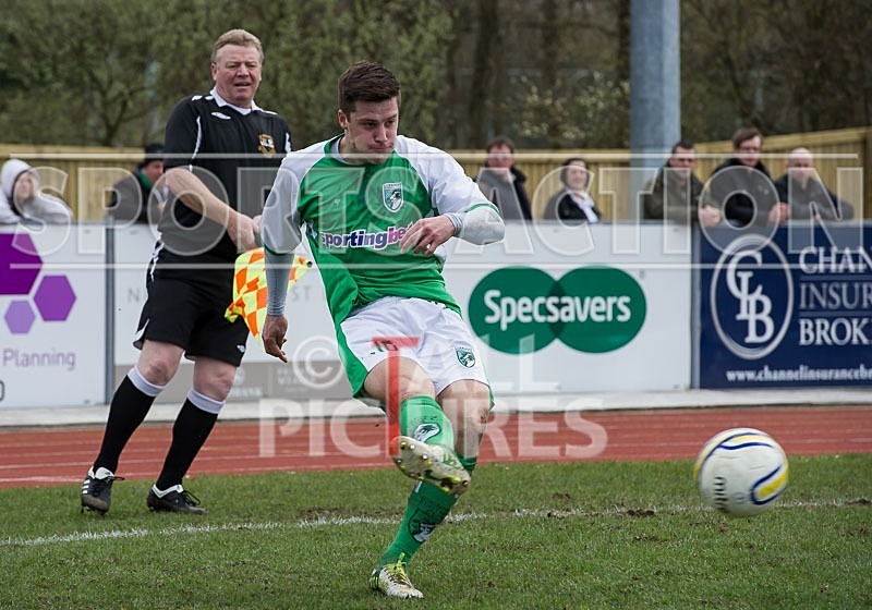 Guernsey FC v Raynes Park Vale-35 - GUERNSEY FC v RAYNES PARK VALE