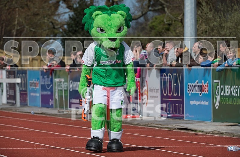 Guernsey FC v Raynes Park Vale-110 - GUERNSEY FC v RAYNES PARK VALE