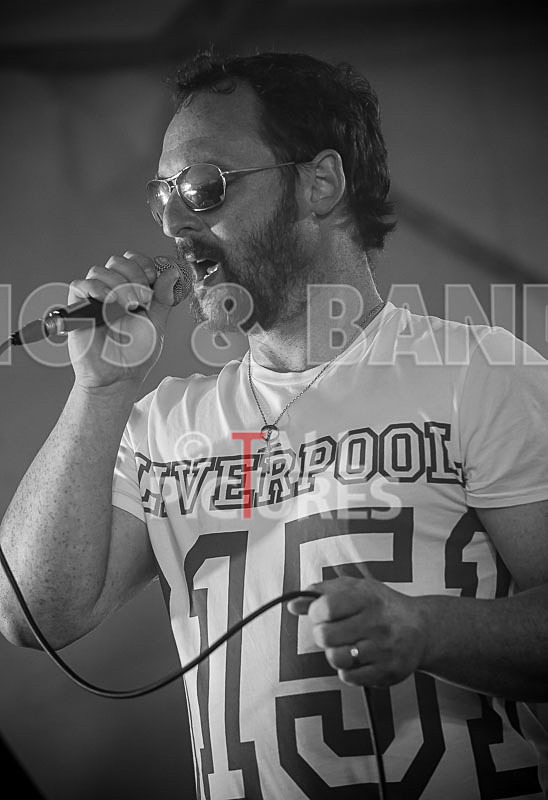 The High Tides-21 - THE HIGH TIDES