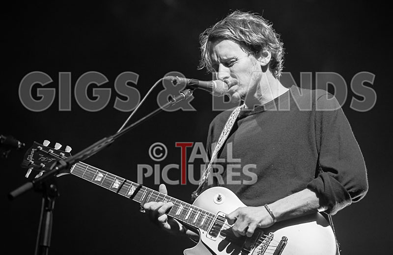 Ben Howard-42 - BEN HOWARD