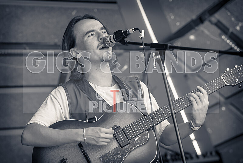 Richard Burgess-2 - RICHARD BURGESS