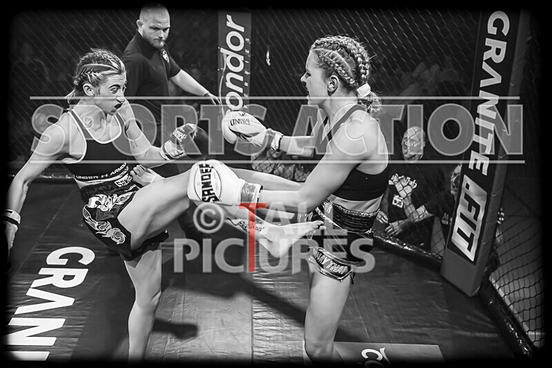 BOUT- 9 - Laura Douglas v Georgia Blumsom-43 - BOUT 9 - Laura Douglas v Georgia Blumsom