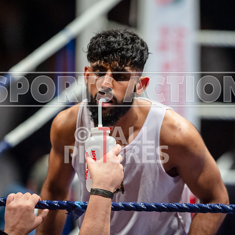 BOUT- 20 - Casey De La Mare v Amar Kayani-7 - BOUT-20 - Casey De La Mare v Amar Kayani