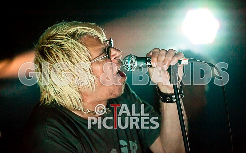 UK Subs-25 - U.K. SUBS