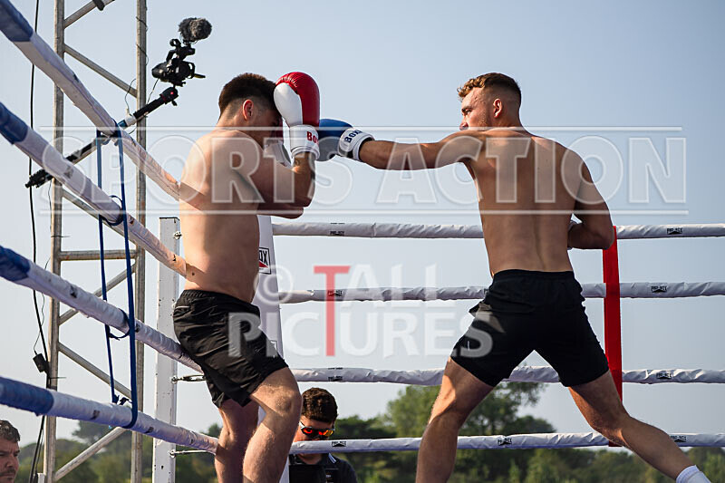 BOUT 3 - Josh -All the Way- Gray v Ed -No Fear- Sebire-16 - BOUT 3 - Josh 'All the Way' Gray v Ed 'No Fear' Sebire