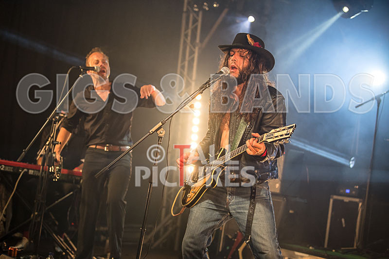 Johnny Cage and the Voodoo Groove-50 - JOHNNY CAGE AND THE VOODOO GROOVE