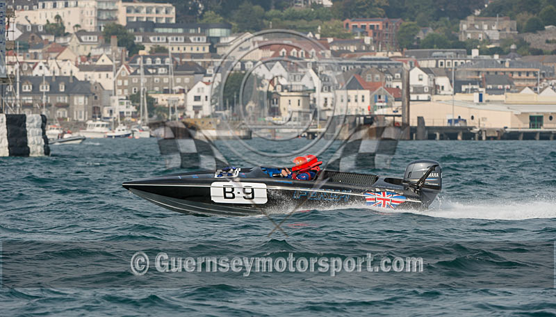 Worlds Powerboats_2014_Race-2-248 - UIM CLASS 3A & 3B WORLD OFFSHORE CHAMPIONSHIP_RACE-2