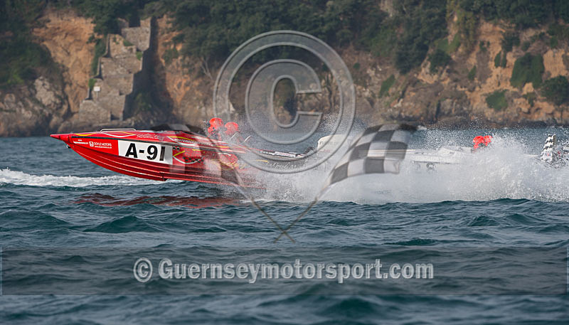 Worlds Powerboats_2014_Race-2-130 - UIM CLASS 3A & 3B WORLD OFFSHORE CHAMPIONSHIP_RACE-2