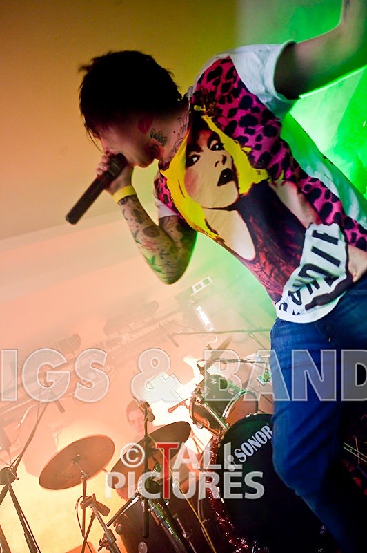 Five Across the Eyes-21 - FIVE ACROSS THE EYES at RoA-5