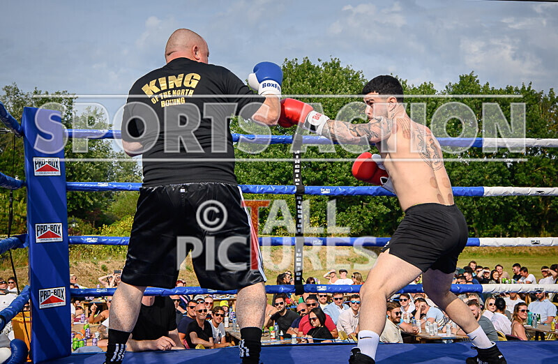 BOUT 6 - Keith the Terror of Tyneside v Sisco El Diablo Freitas-26 - BOUT 6 - Keith 'the Terror of Tyneside' v Sisco 'El Diablo' Freitas