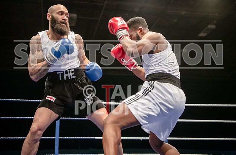 BOUT-13 - Oblie Botchway v Lewis Oakford-17 - BOUT-13 - Oblie Botchway v Lewis Oakford