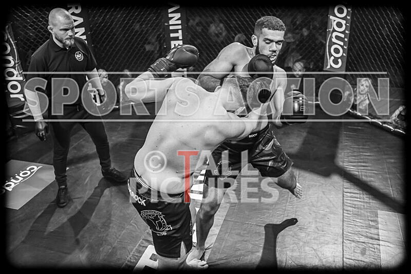 BOUT- 2 - Dom Boyce v Dom Simon-26 - BOUT 2 - Dom Boyce v Dom Simon