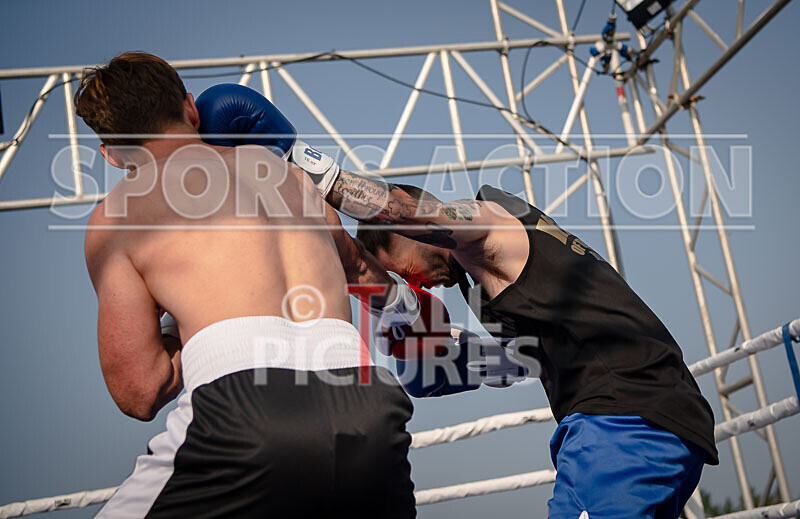 BOUT 7 - Brandon -Bravehart- Ashplant v Martin -the not so Ranging Bul - BOUT 7 - Brandon 'Bravehart' Ashplant v Martin 'the not so Ranging Bull' Le Prevost