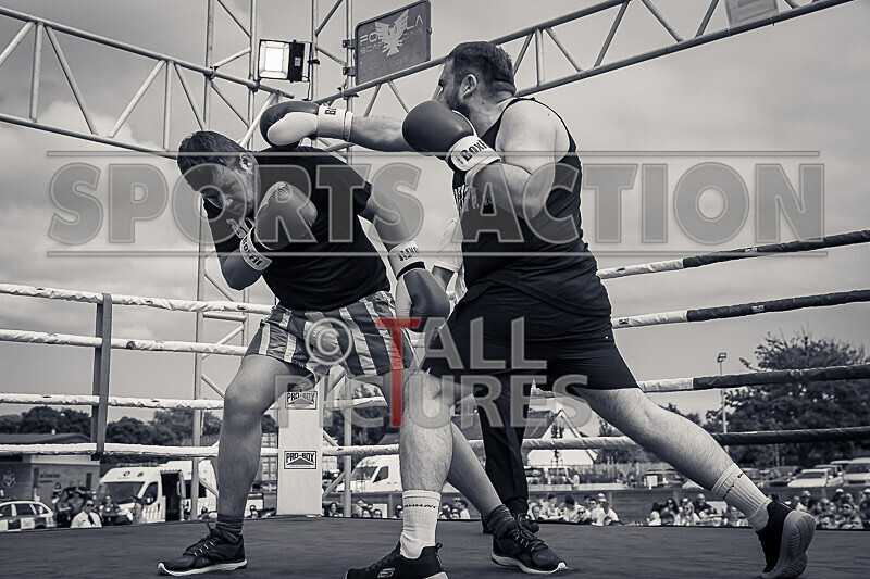 BOUT 1- Iron Mike Carre v Martin in Need of Help-31 - BOUT 1- 'Iron' Mike Carre v Martin 'in Need of' Help