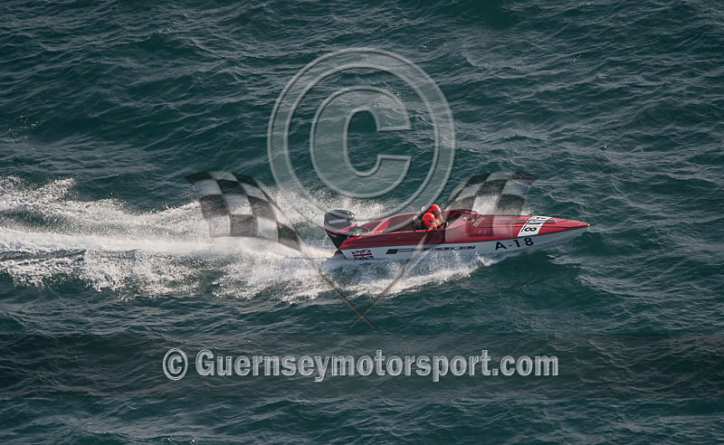 Worlds Powerboats_2014_Race-1-369 - UIM CLASS 3A & 3B WORLD OFFSHORE CHAMPIONSHIP_RACE-1