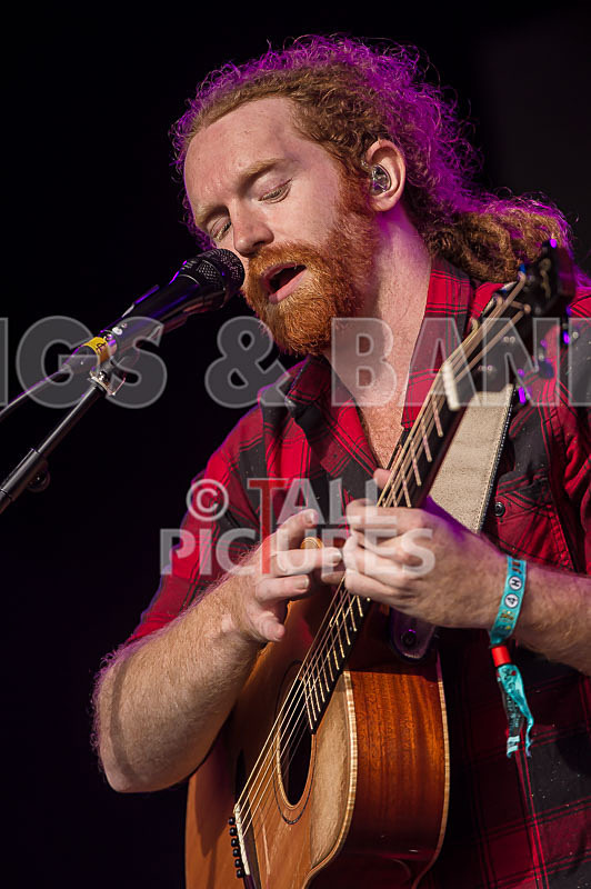 Newton Faulkner-4 - NEWTON FAULKNER