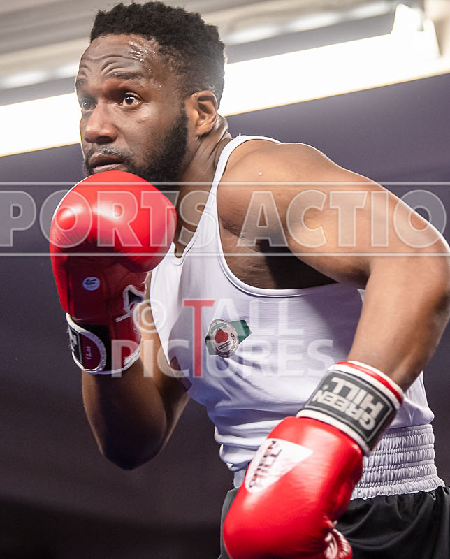 BOUT-7_Oblie Botchway v Mason Small-8 - BOUT-7_Oblie Botchway v Mason Small