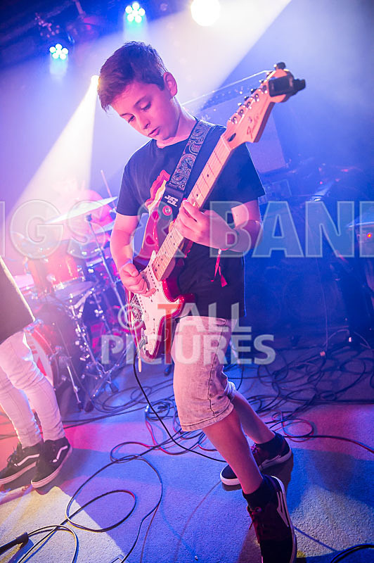 World on Fire-18 - WORLD ON FIRE