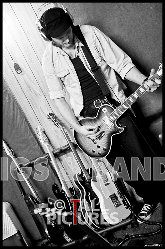 Teaspoonriverneck Studio Session-96_BW - TEASPOONRIVERNECK