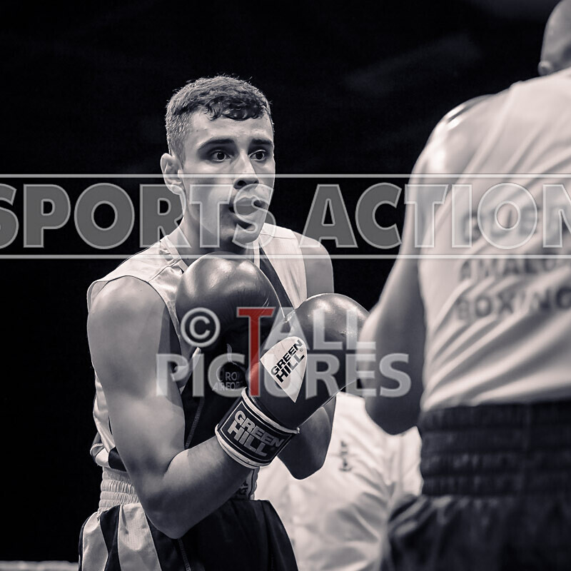 BOUT 8- Rusian Gogercaks v Alex White-28 - BOUT 8: Rusian Gogercaks v Alex White