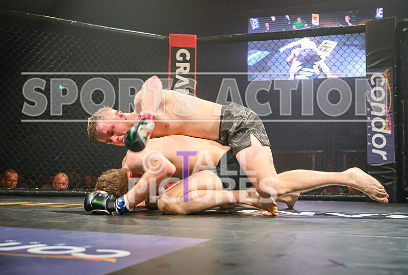 BOUT- 13 - Joe Graham v Sam Pearce-17 - BOUT 13 - Joe Graham v Sam Pearce