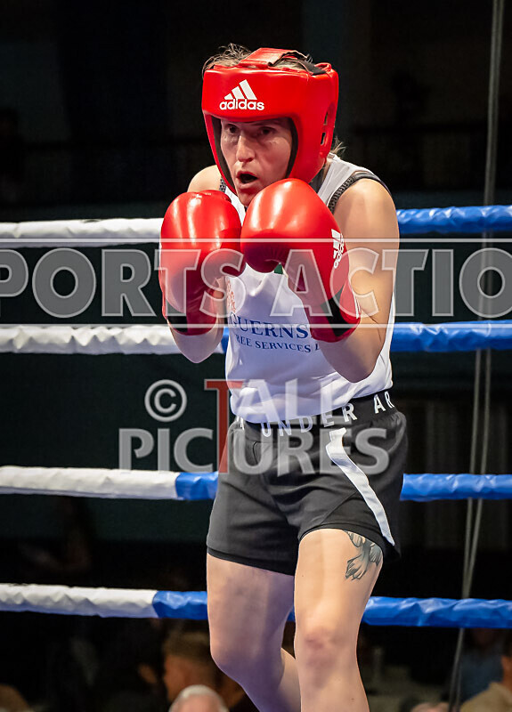 BOUT 6- Emma Martin v Stephanie Adlington-40 - BOUT 6: Emma Martin v Stephanie Adlington
