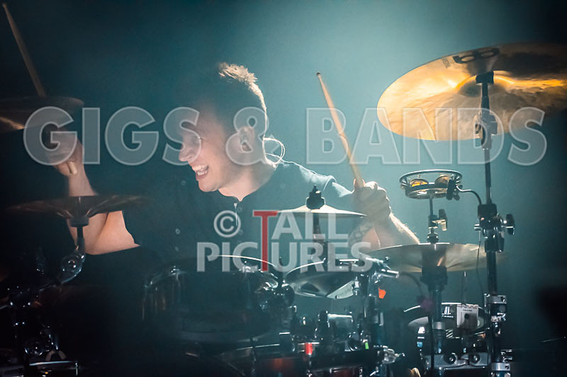 Pendulum Live-29 - PENDULUM LIVE