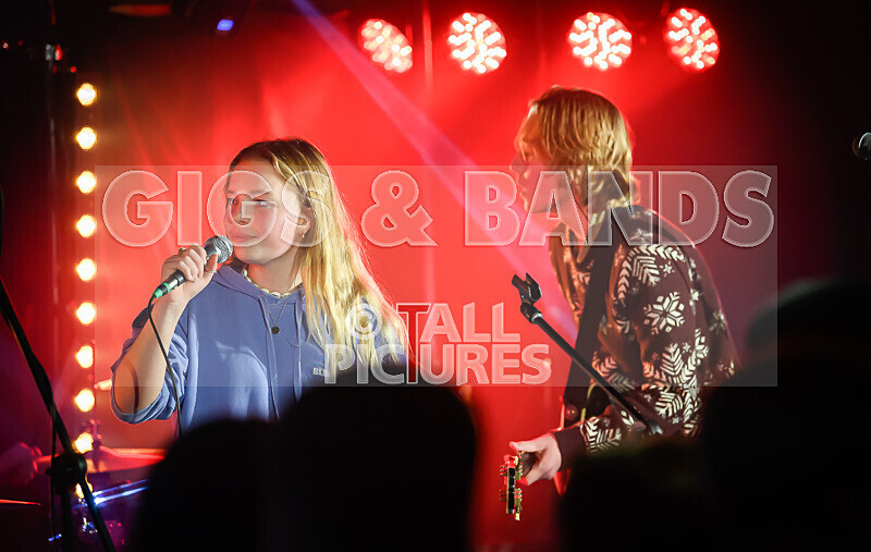 Motionless-31 - MOTIONLESS