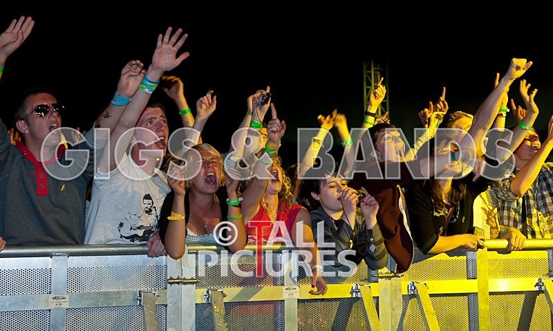 Guernsey Festival Scene-80 - THE GUERNSEY FESTIVAL ATMOSPHERE AND SCENE