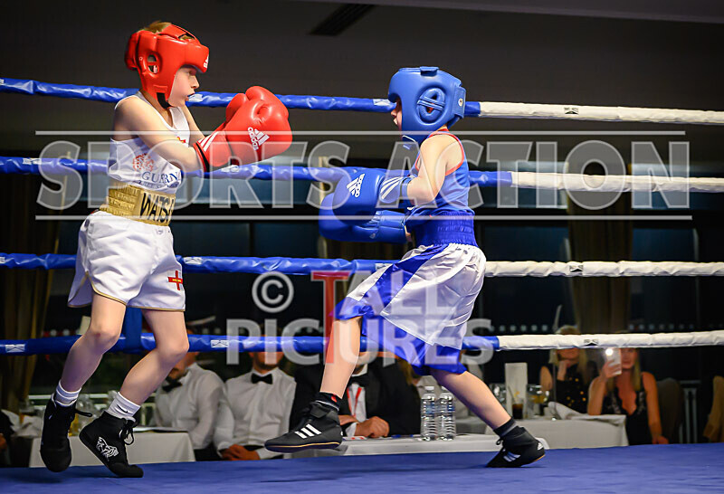 BOUT- 2 - Leon Watson v Callum Cain-18 - BOUT 2 - Leon Watson v Callum Cain